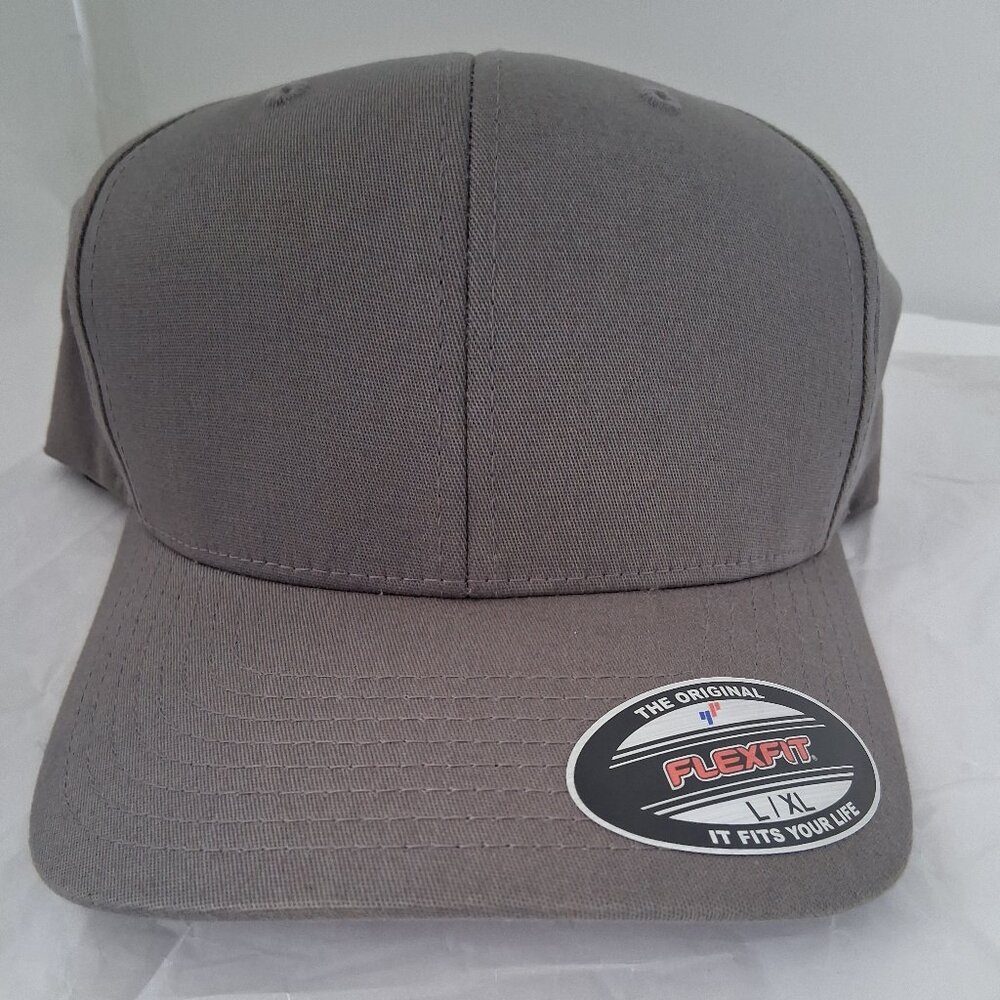 Flexfit Fitted Men's Baseball Cap Color Dark Gray Size L/XL NWOT